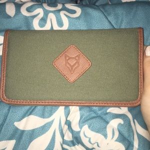 Women’s clutch
